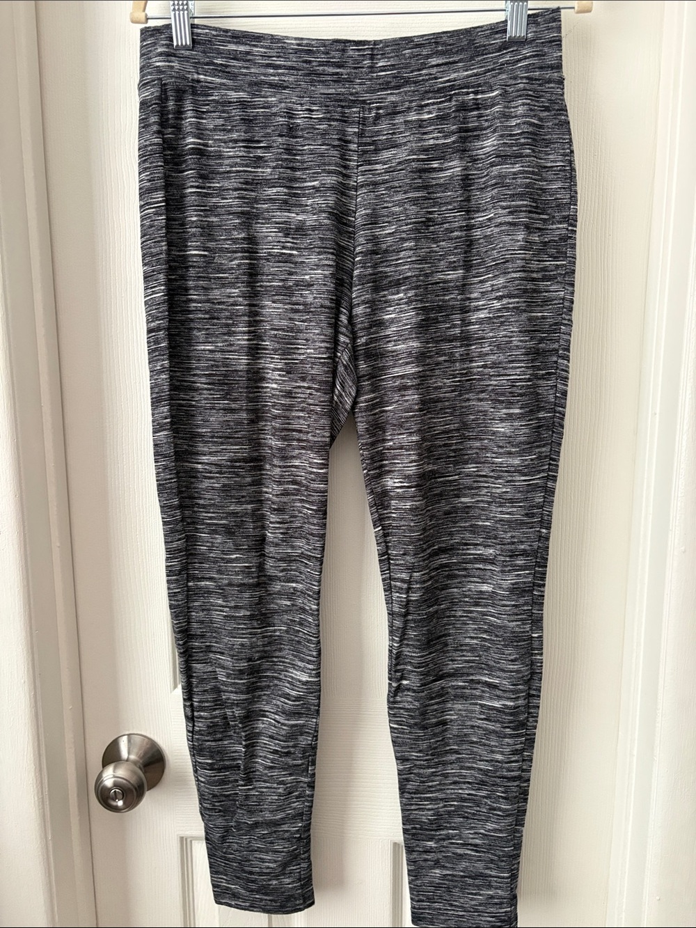 TORRID black Gray Space-Dye marled Leggings size 1